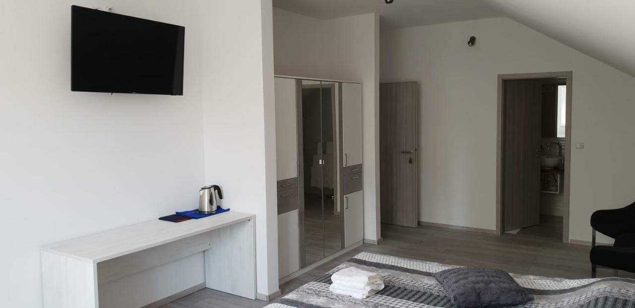 ווליקה גוריצה Ke-To Zagreb Airport Rooms מראה חיצוני תמונה