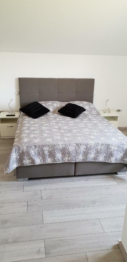 ווליקה גוריצה Ke-To Zagreb Airport Rooms מראה חיצוני תמונה