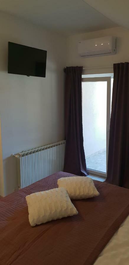 ווליקה גוריצה Ke-To Zagreb Airport Rooms מראה חיצוני תמונה