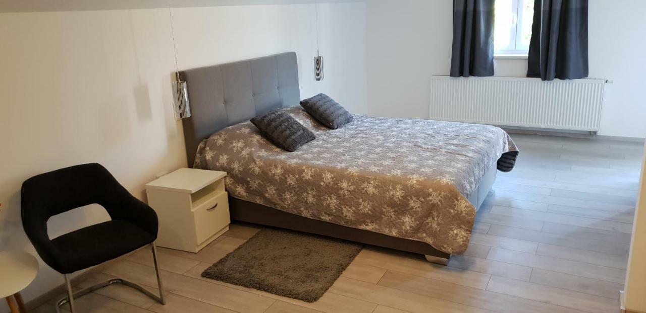ווליקה גוריצה Ke-To Zagreb Airport Rooms מראה חיצוני תמונה