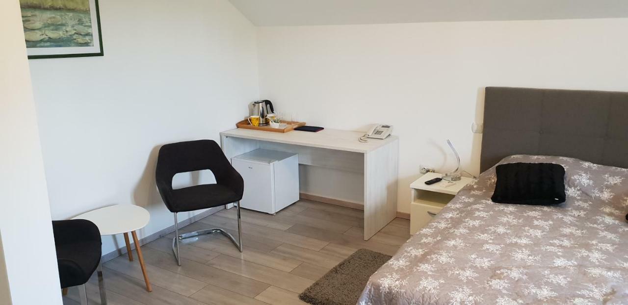 ווליקה גוריצה Ke-To Zagreb Airport Rooms מראה חיצוני תמונה