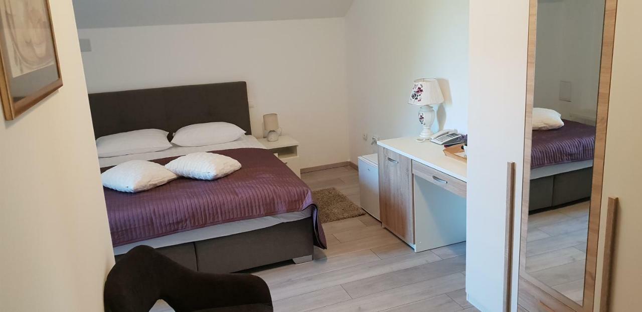 ווליקה גוריצה Ke-To Zagreb Airport Rooms מראה חיצוני תמונה