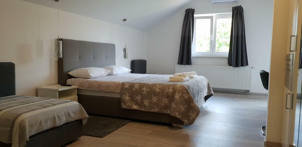 ווליקה גוריצה Ke-To Zagreb Airport Rooms מראה חיצוני תמונה